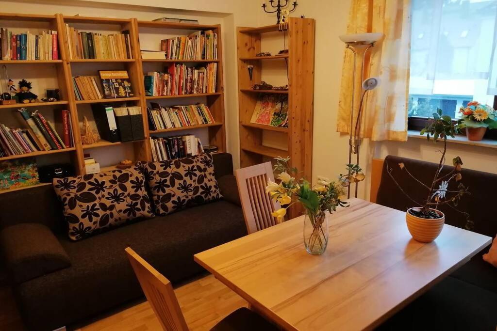 Beste Lage Im Zentrum Und Am Hofgarten 150Qm Mit Klima, 2Xbalkon, Aufzug, Familienfreundlich Bayreuth Luaran gambar